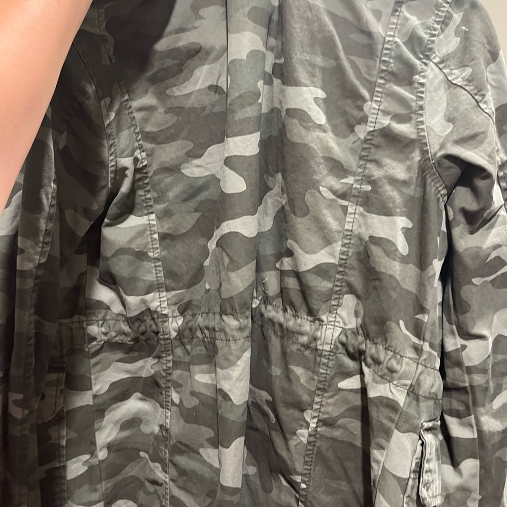 Jacket - Picture 3 of 3